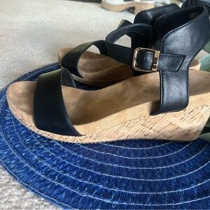 DREAM PAIRS Women's Open Toe Buckle Ankle Strap Platform Wedge Sandals